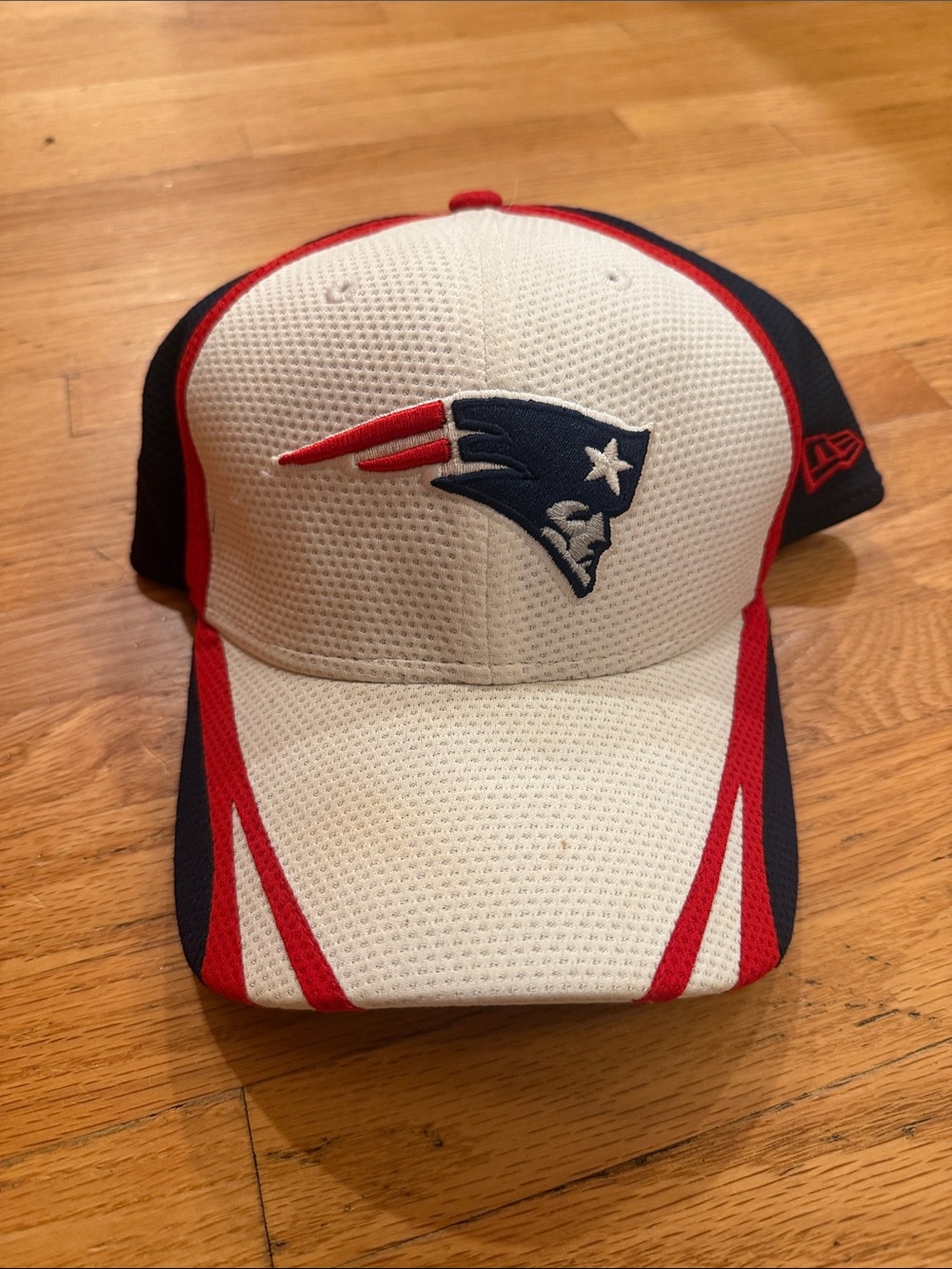 New England Patriots NFL Equipment Hat